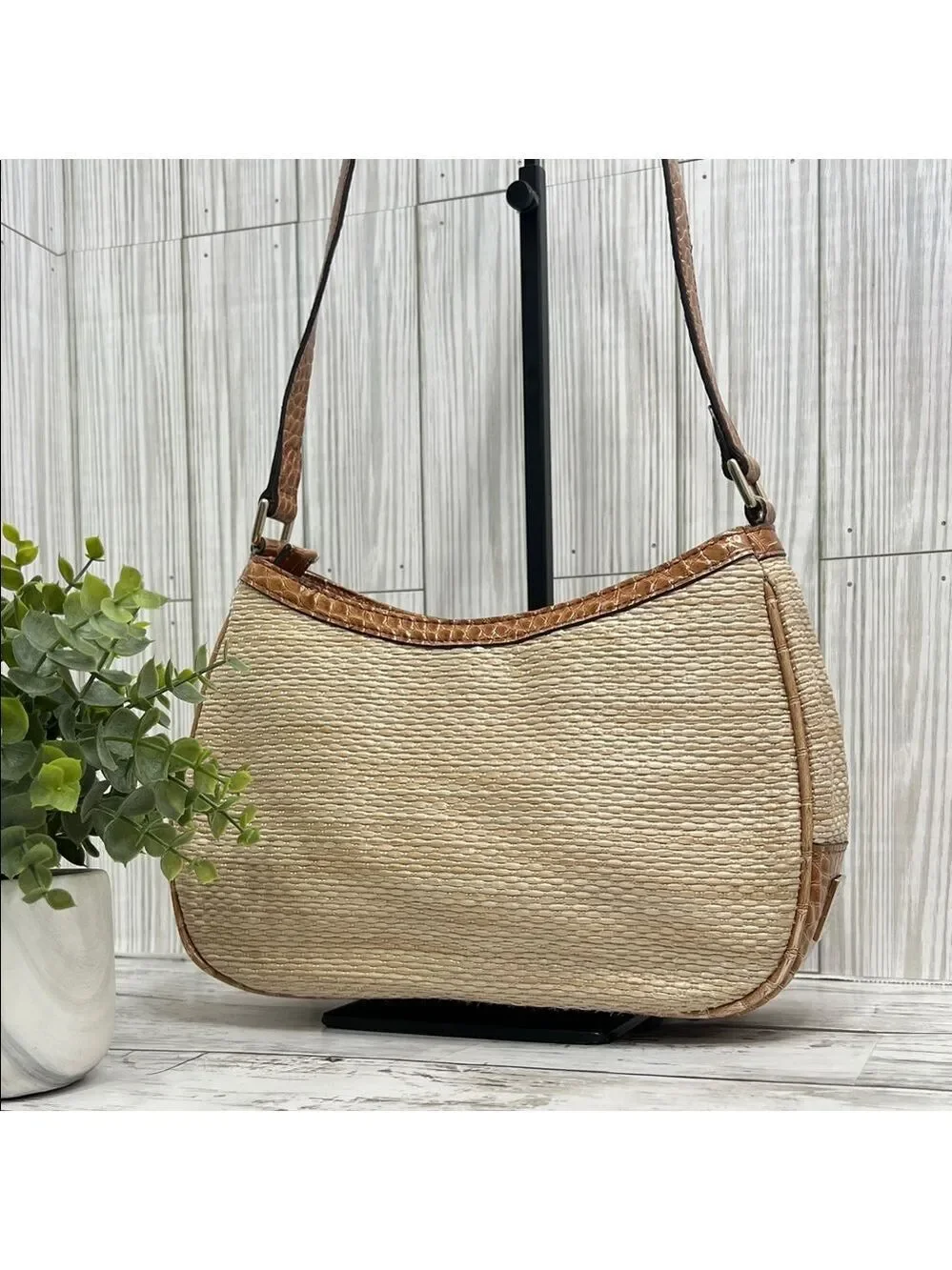 Liz Claiborne Boho Y2K Woven Straw Shoulder Bag Beige with Brown Faux Croc Trim